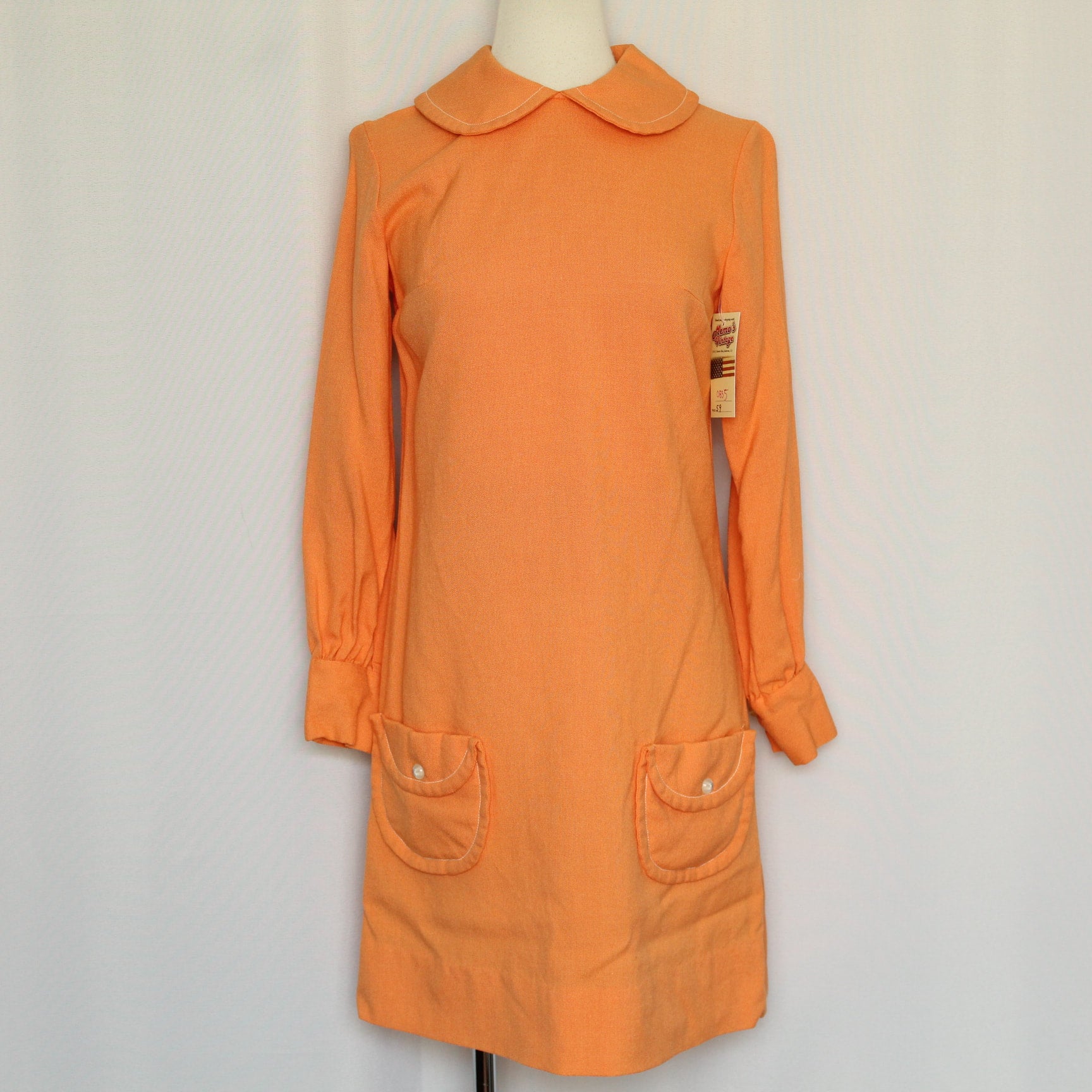 1960's Peter Pan Collar Mini Dress Memo's Vintage